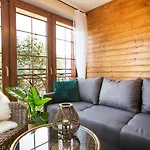Konukevi Ostoja Wellness 3*